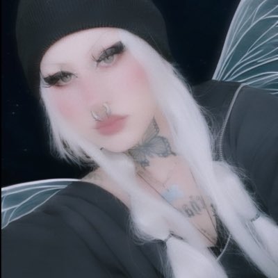_mothfae's tweet photo. #NewProfilePic https://t.co/fILfMb8WY3