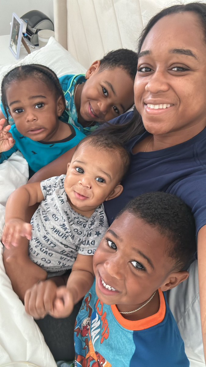 BritttWill's tweet image. my boyssss😭❤️

It’s very rare to get them to cooperate at the same time!!!!