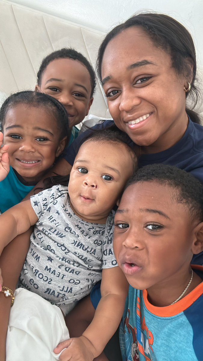 BritttWill's tweet image. my boyssss😭❤️

It’s very rare to get them to cooperate at the same time!!!!