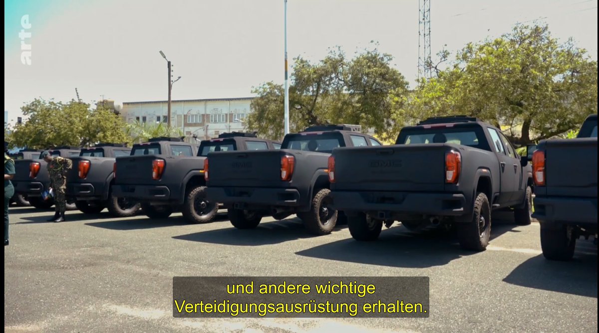 pmwBxl's tweet photo. Tonight on @ARTEde - an effort to show EU #ForeignPolicyInAction 🇪🇺 and the work of @JosepBorrellF 🇪🇺. Also featuring: some colleagues from @EU_FPI (obviously) and numerous projects implemented by our strong team 🦾 across the globe 🌎🌍🌏. Worth watching! #StrongerTogether https://t.co/pse56Zt31w