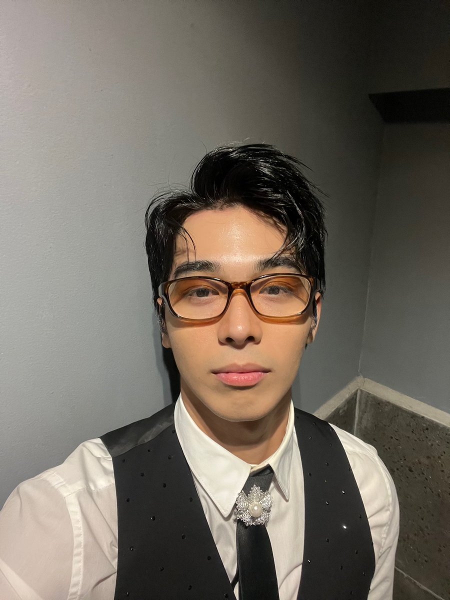 Gelo Rivera tweet media