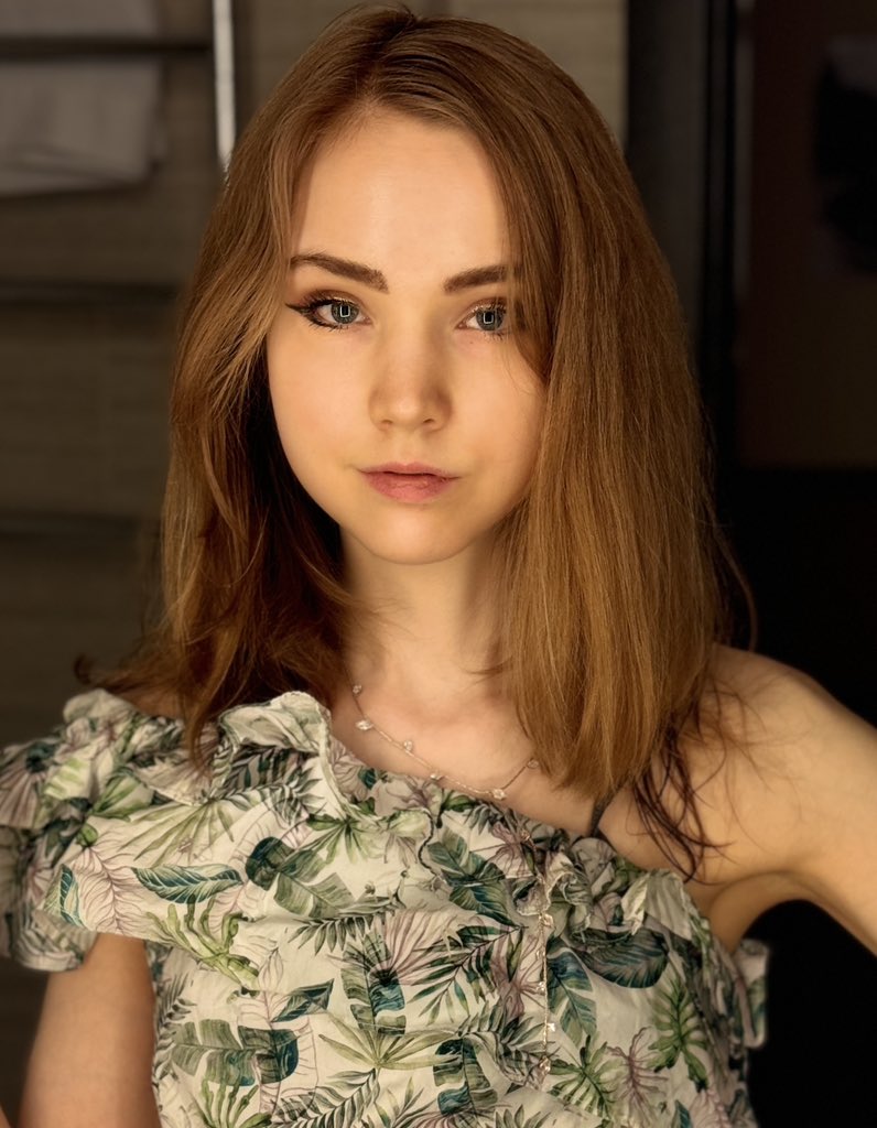 Naomi Seibt tweet media