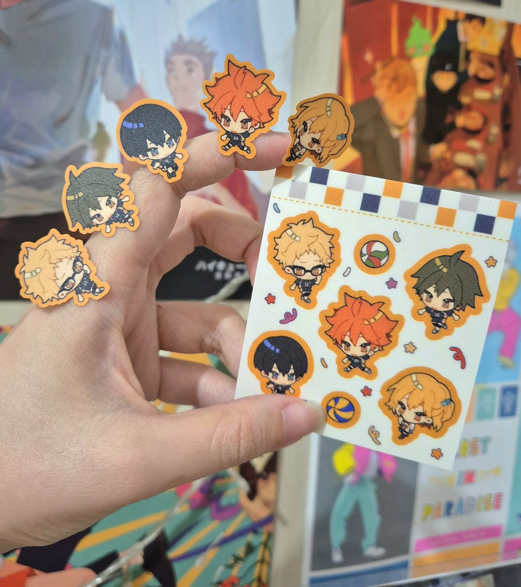 omg they are so small 😭😭😭😭😭