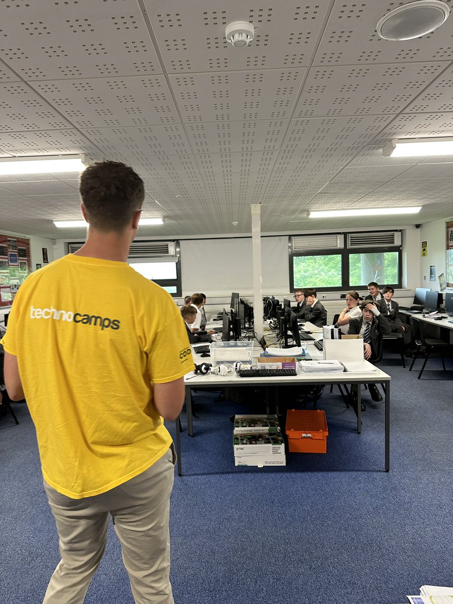 ygs_computing's tweet image. Very proud of our Yr8 learners who took part in awesome workshops by @Technocamps on cryptography 🔐 techniques yesterday. Thank you to all of our learners for engaging in the activities so well and displaying our school values so well throughout the day.