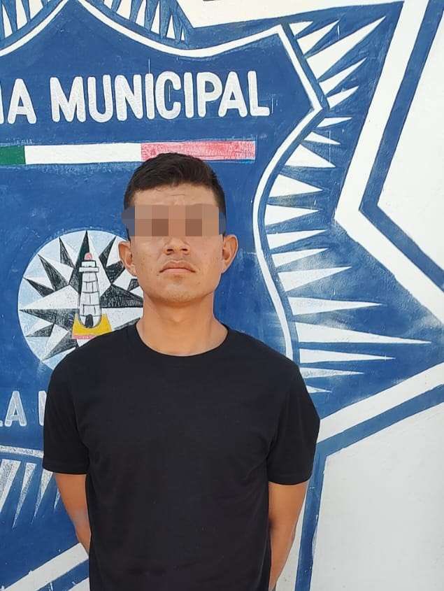 CeciSolisQR's tweet photo. Será el próximo sábado que se determine la situación jurídica y legal de los 3 elementos de la @GN_MEXICO_ señalados de violentar sexualmente a una menor de edad en #IslaMujeres en #PlayaMia solicitaron la ampliación del término. https://t.co/bU1ZLTKR8G