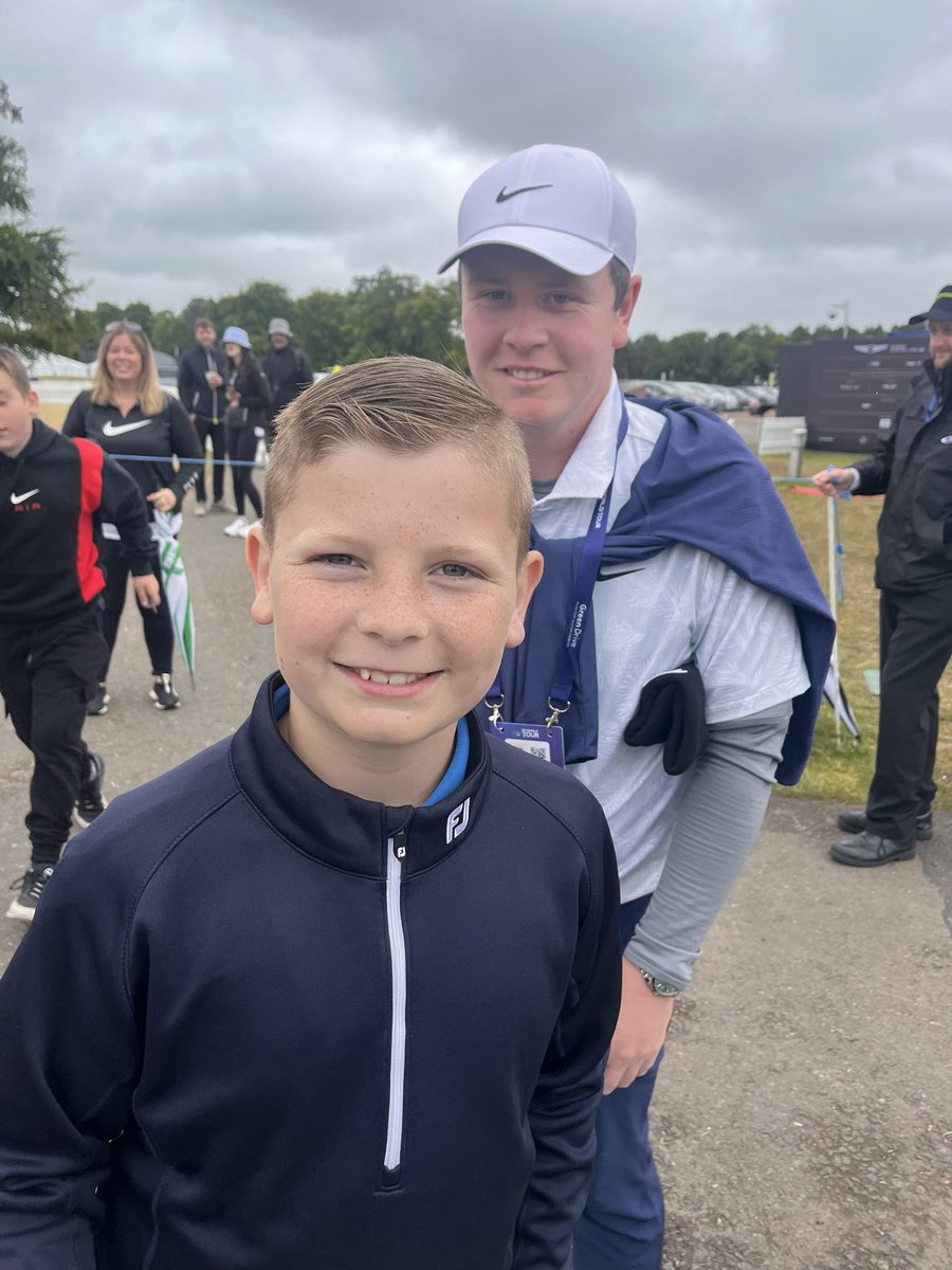 Ollie living his best life at the <a href="/ScottishOpen/">Genesis Scottish Open</a> with the Champ <a href="/robert1lefty/">Robert MacIntyre</a> 🏆 #golf #scottishopen #juniorgolf