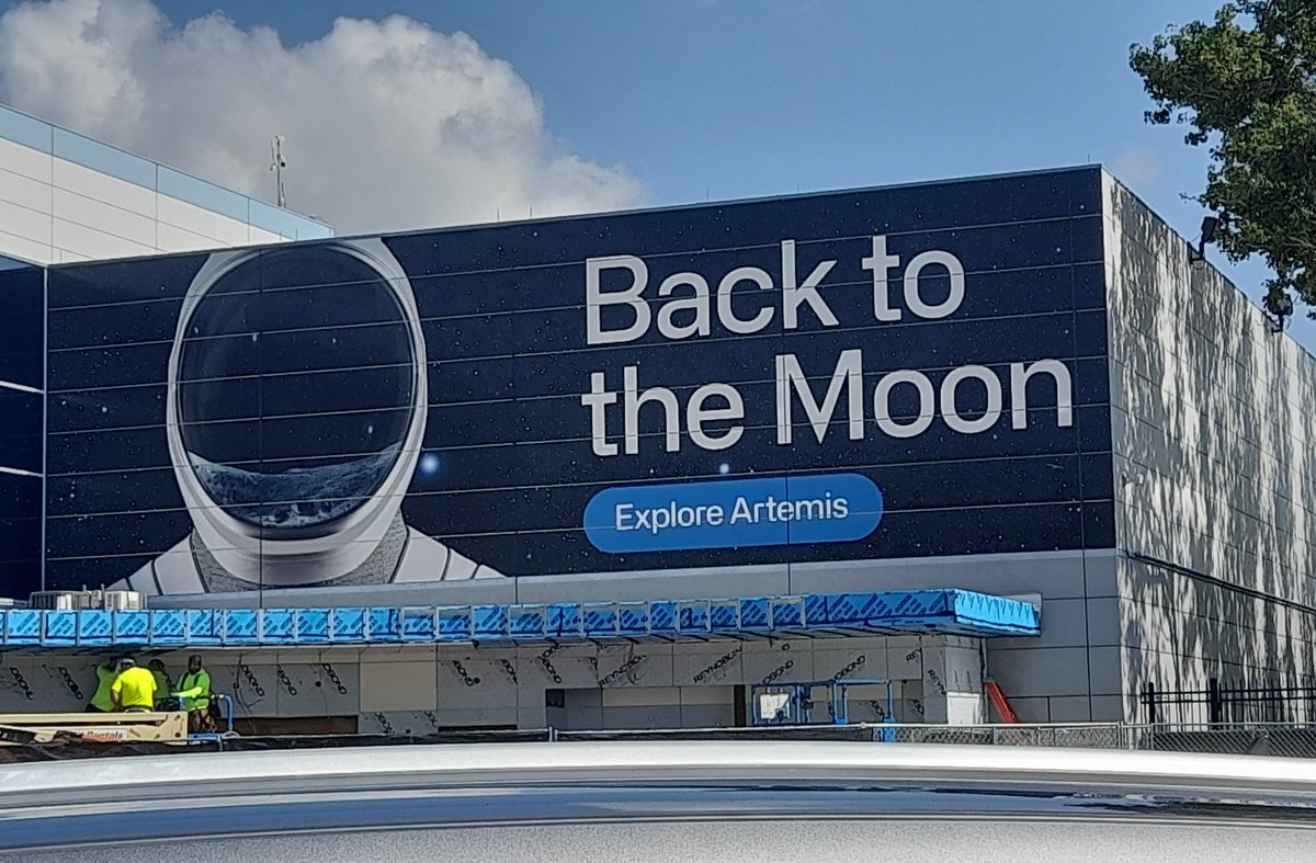 TomBert21mbtc's tweet photo. #GM, Plebs 'n Frens!
👉Where am I rn? 👇
#bitcoin #GoingToMoon🚀 https://t.co/9N4vHwpwkF