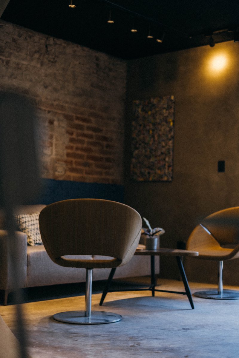 horebglez's tweet photo. Acabamos de abrir un lugar en el centro histórico de Hermosillo enfocado principalmente en las personas que quieren un lugar fuera de su casa o trabajo para trabajar en proyectos freelance o creativos. Y claro por que no juntarse con los amigos. 

Se llama Orbita Anticafé. https://t.co/YXocEujvz0