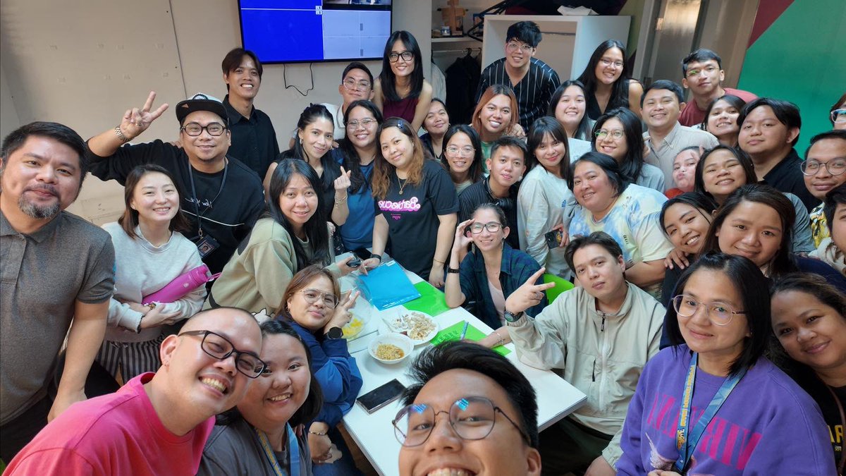MadamYenggg's tweet photo. Meetingsss and more meetings. ❤️🙏
#PolarisFam
#ShowtimeFam https://t.co/7xxKxSlfIk