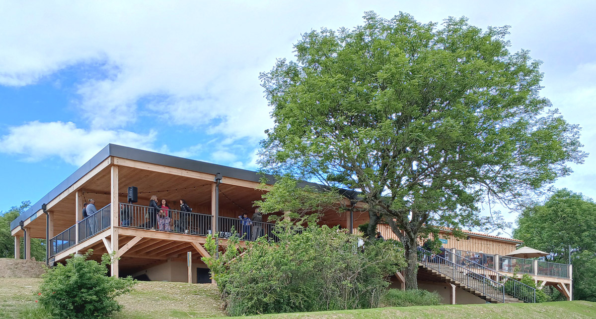Planbarchitecte's tweet photo. INAUGURATION DU CAMPING HUTTOPIA PAYS DE CONDRIEU
L’occasion pour l’atelier PLAN B d’apprécier le résultat de sa collaboration avec Huttopia, avec qui nous travaillons aux quatre coins de la France depuis 2019. PLAN B est accompagné par Robin Bourdy ( BE URBAN VRD et hydraulique) https://t.co/xp4hhlRA5U