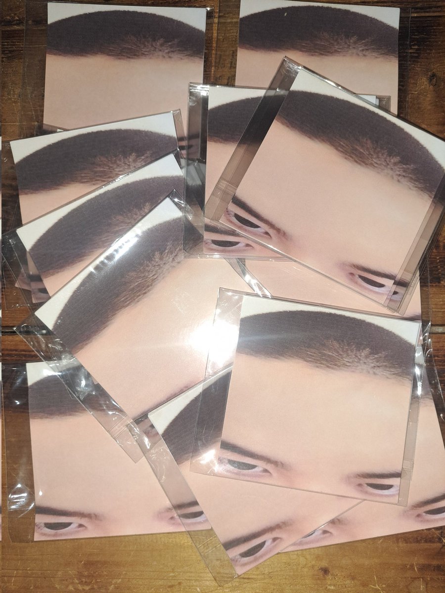 Bloom in Manila Kyungnootepad by <a href="/KsooGoods/">Ayla IA</a> 
Mechanics:
🤎like &amp; rt (no need to follow me)
🤍strictly 1:1, limited pcs only
🖤exact time &amp; location tba
see you exo-ls 🤍🖤🤎
Ps: madami to tinatamad lang ako ilabas lahat 😭

#BLOOM_In_MANILA #FANCONCERT_BLOOM #BloomInManila