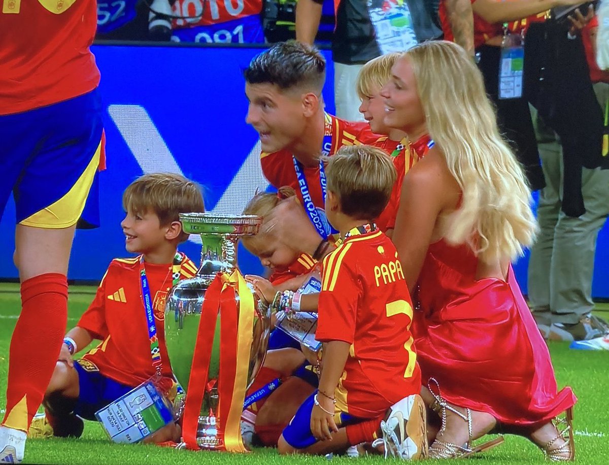 Dios, Patria, Familia.