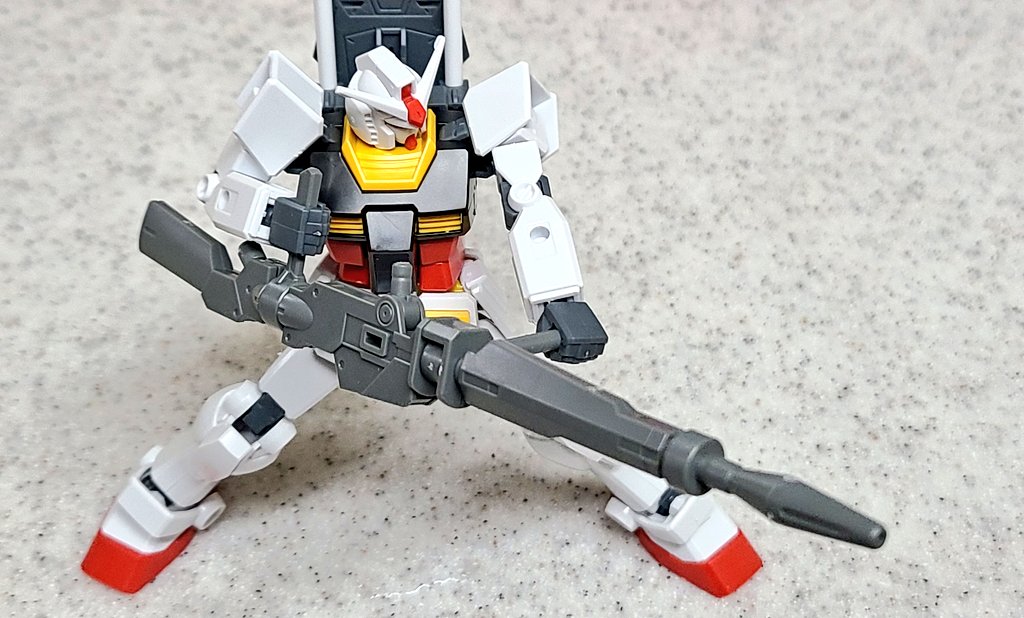 RX-78-2(ガンダム) 「自分のラーガンダムはファーストに組んで 水星の武器セットと合わせて 汎用性を強化」|拿瓦彩矢@次は名華祭のイラスト
