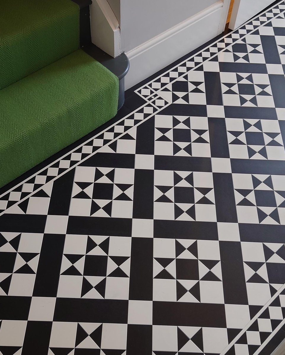 NBF_LTD's tweet photo. @karndeanUK heritage collection @Offtheloom Morden lounge green #uzinworldwide floor prep and adhesives to create the ultimate entrance @Interiorsm #flooring #interiordesign #interiordecor #karndean #runner #bespoke @interior https://t.co/ItodmBkhro