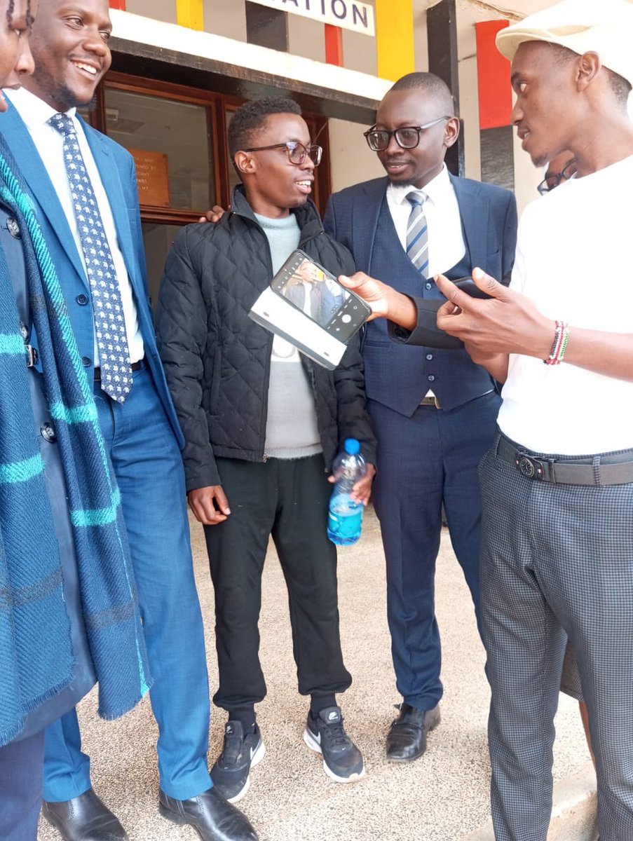 Police release Peter Njogu, the protester who had a Kenyan flag 

kileleshwa
Nakuru  #RutoMustGo
NAIROBI CBD #Maandamano
MALAYA Thika Road Ford foundation Kairo
Paul kagame Kenyatta kitengela Eldoret
Kalenjis 
 wetangula citizen tv waiyaki Agent orange Shame on you meru mombasa