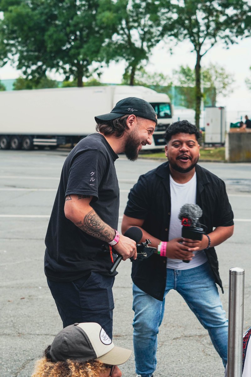 Quelques photos de ce week-end INCROYABLE de la <a href="/japanexpo/">Japan Expo ⛩🗼</a> 🥰

Vous pouvez les retrouver toutes sur notre discord : discord.gg/teameq 

📸 <a href="/EvilShadowFR/">EvilShadowFR</a>