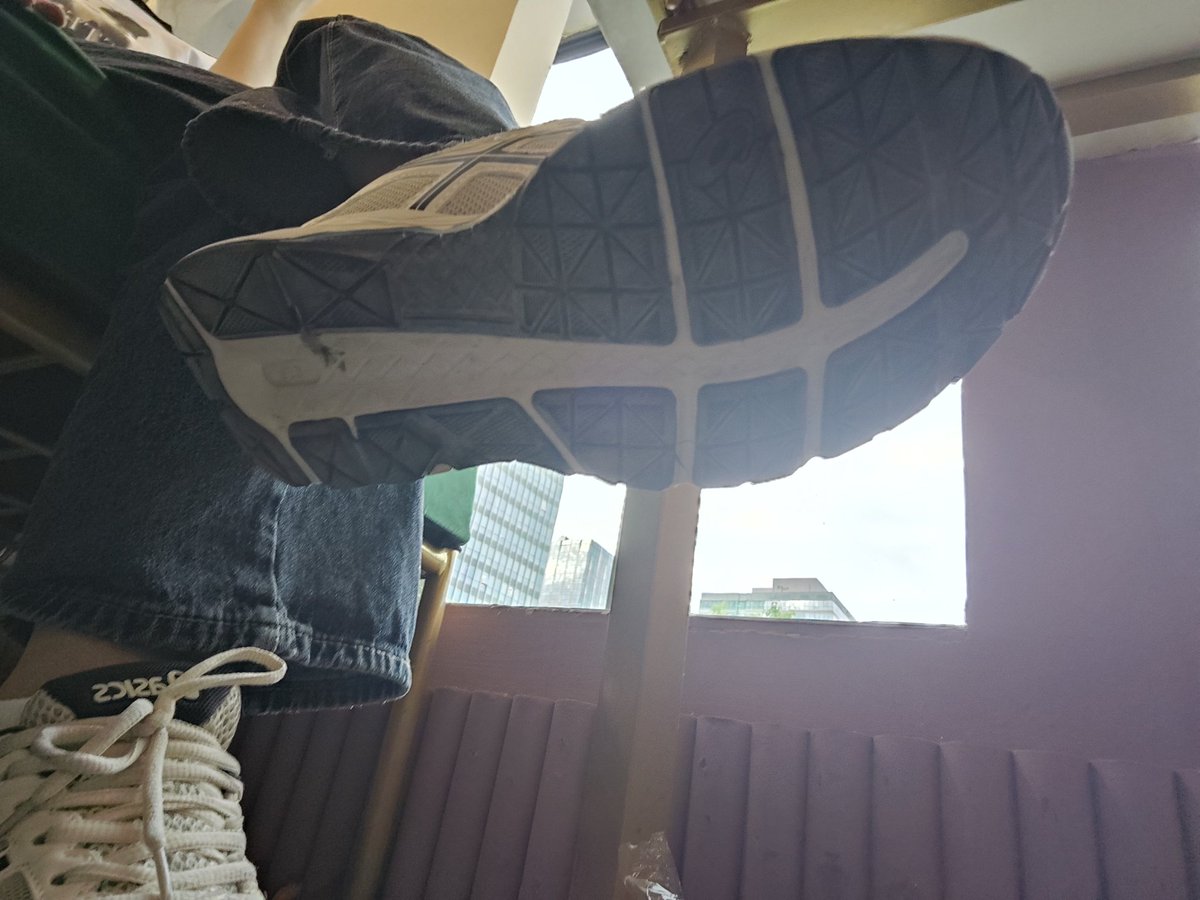 Tkdmc2's tweet photo. 还是对象的鞋👟 https://t.co/yGtv85xBWe