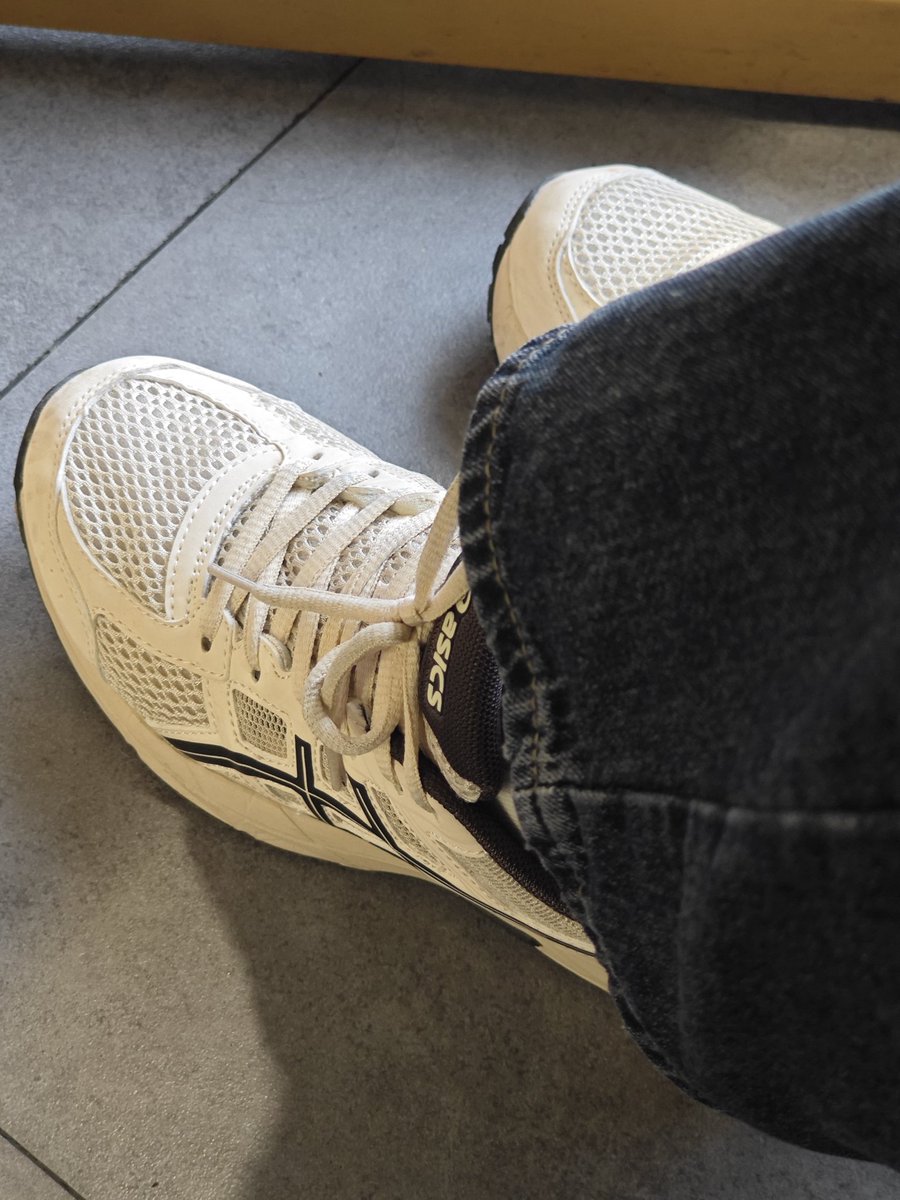 Tkdmc2's tweet photo. 还是对象的鞋👟 https://t.co/yGtv85xBWe