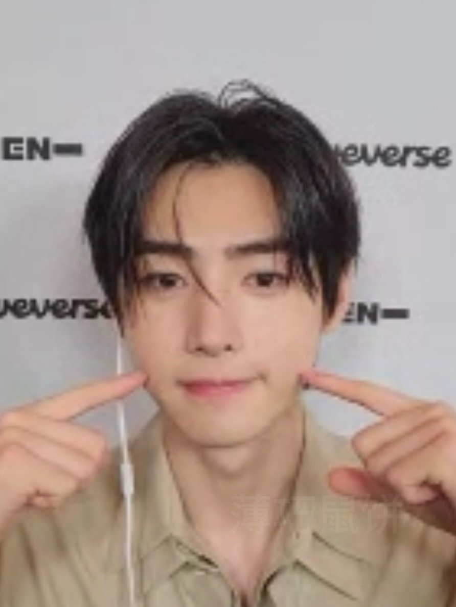 ❄️얼음별 tweet media
