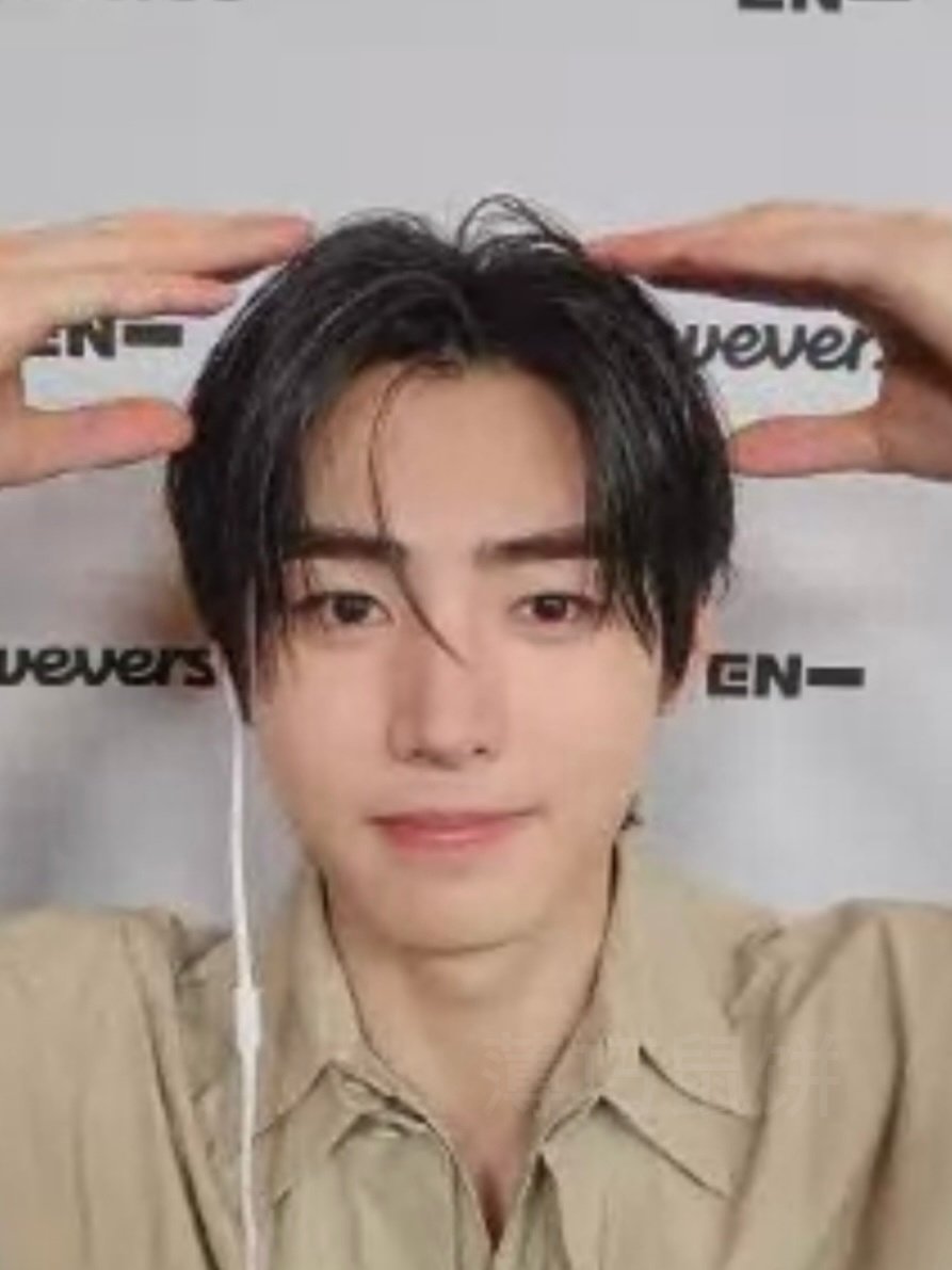 ❄️얼음별 tweet media