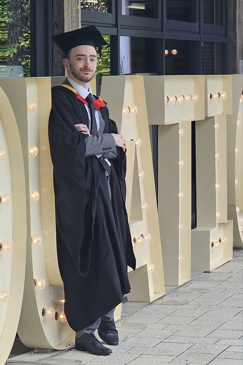 TomLegend101's tweet photo. Graduation? Completed it mate. 😎💙🎓🎬
#GRAD24 @NorthumbriaUni #IAmNorthumbria #TakeOnTomorrow https://t.co/zZmPMaz68D