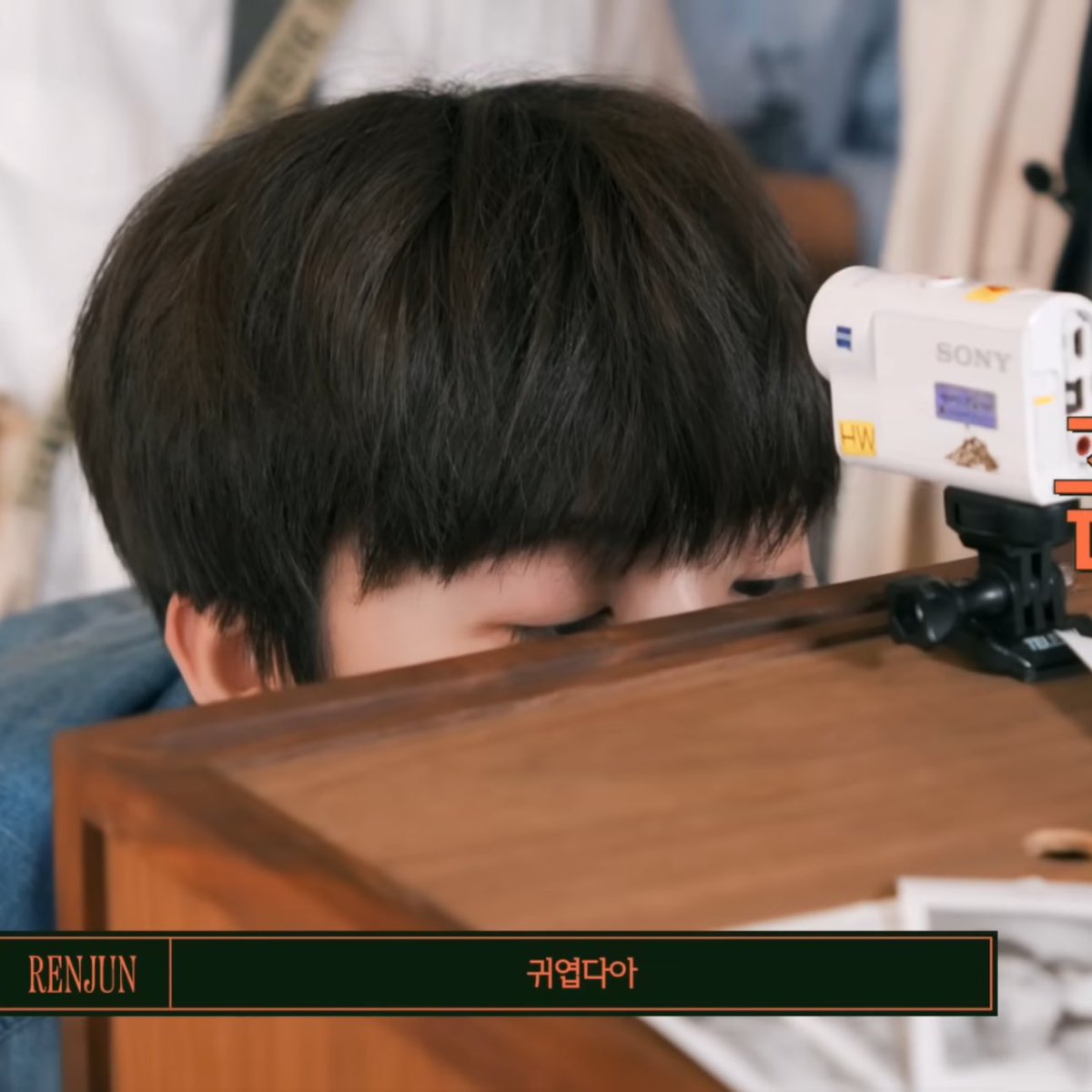 njmhae's tweet photo. am i too close?                       nah, you look great! https://t.co/9vmrthvFDw