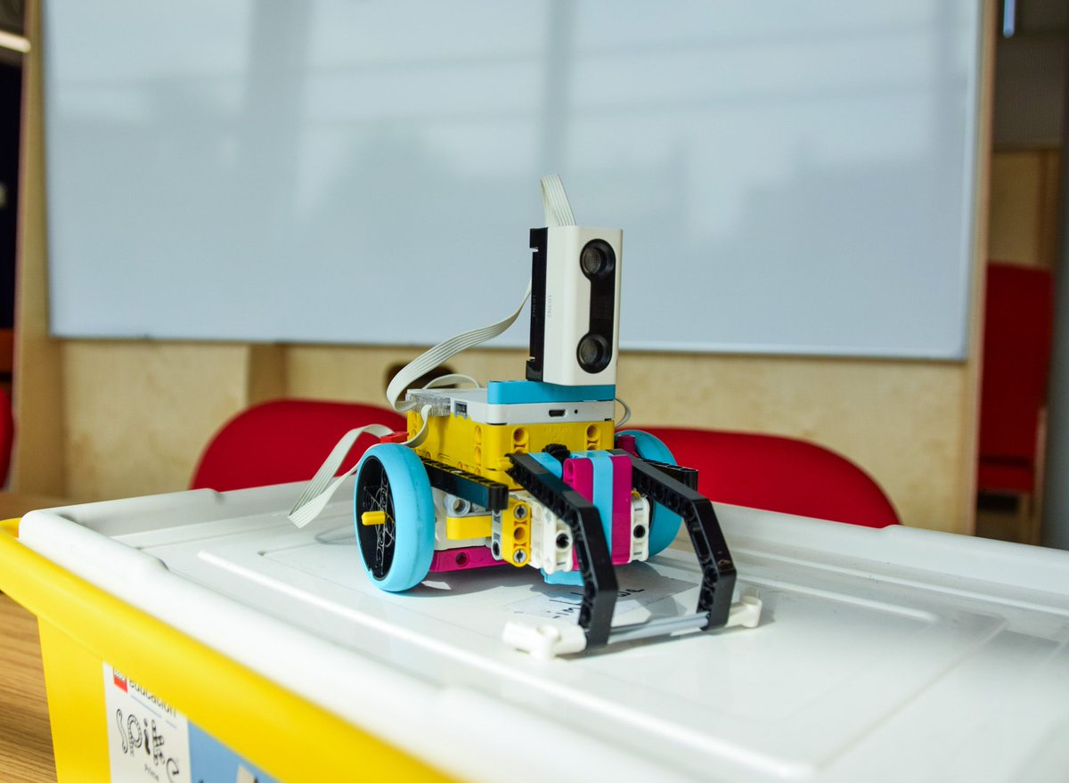 20TwentyProduct's tweet image. We are excited to share that we have received funding from @TNLComFund The National Lottery Community Fundto launch a Community LEGO League, which will be held in March Town Libary&apos;s new Every Space. #MarchLibrary