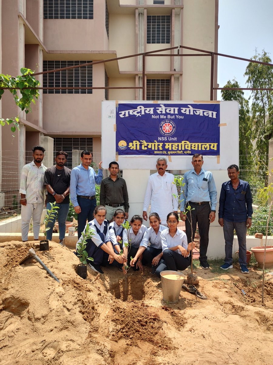 Mukesh_Bhanwata's tweet photo. #एक_पेड़_मैं_भी_लगाऊंगा
@Tagorecollege #kuchamancity #green #saveenvironment #savetrees. https://t.co/lMMUrYpgdX