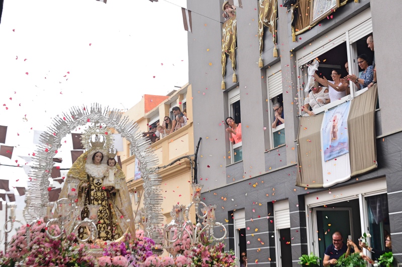 LpaVisit's tweet image. La Isleta vive hoy su día grande con las celebraciones del Día de la Virgen del Carmen, patrona de las mujeres y hombres del mar 🌊🚤