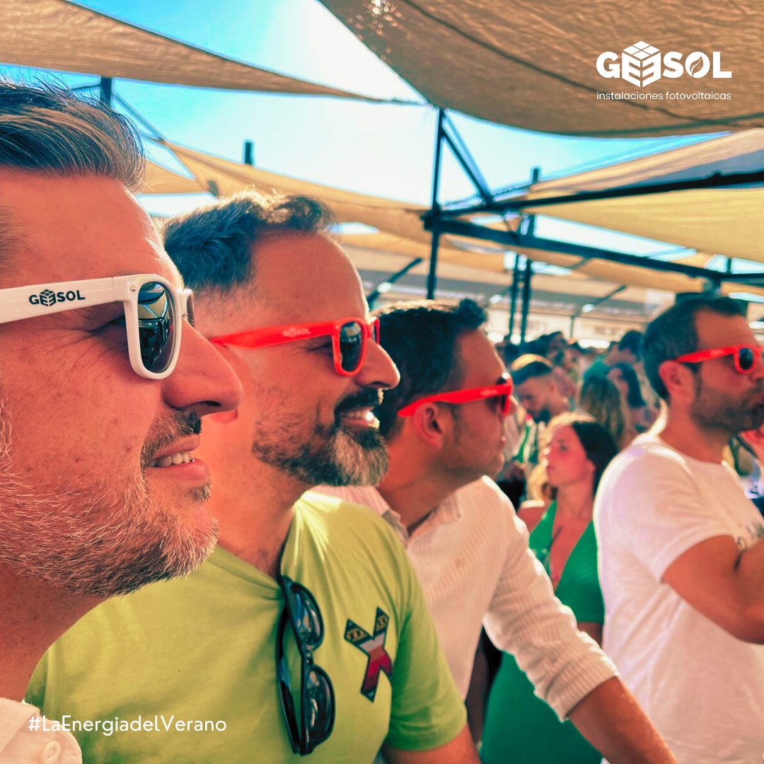 GeesolRenovable's tweet photo. ¡Este verano Geesol te acompaña bajo el sol! ☀️
#Geesol #LaEnergiadelVerano #Disfrutadelsol https://t.co/KNfbQmO7gZ