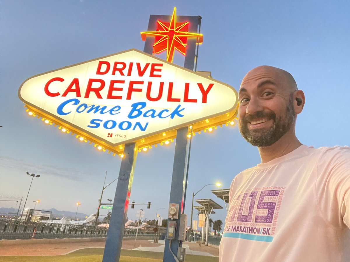 MichaelSakowicz's tweet photo. Pro tip @csteachersorg attendees! If you get up at 430, it’s only 82f, you can get that quick 10k in, AND see the welcome to Vegas sign! #RunnerGoals @MiamiCsta @codeartorg @MDCPS @MDCPSSTEAM @IprepNorth https://t.co/k0vK1LvYsK