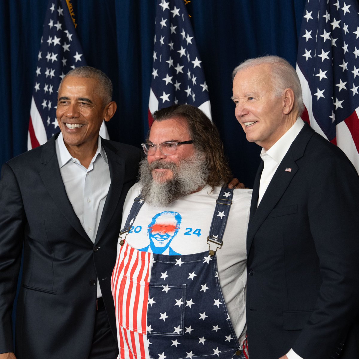 OcrazioCornPop's tweet photo. Jack Black (@jackblack) laughed as his friend & band mate made a birthday wish that they "don’t miss Trump next time." 

Jack was just @JoeBiden’s guest of honor and speaker at his Hollywood fundraiser.

He was not "blindsided", he was blinded by the Hate in his mind and heart. 

He has now cancelled his tour. 

Hopefully he can get the help he needs.