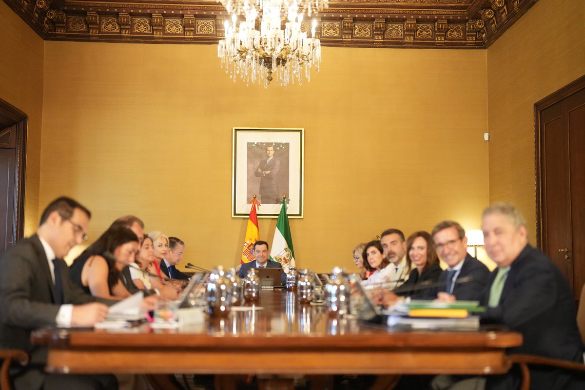 Patricia del Pozo tweet media