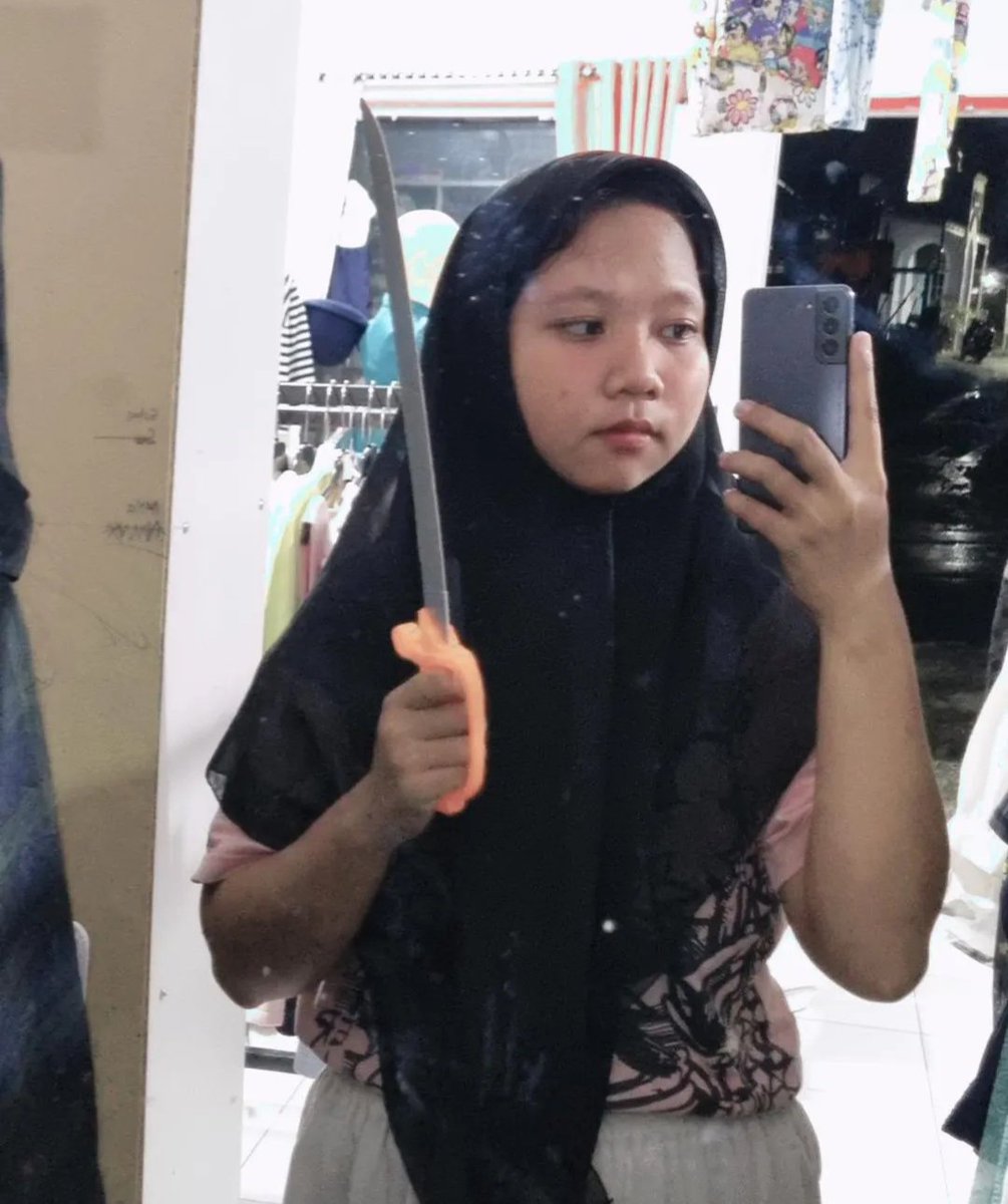 😇: bye mau perang 
🧕🏻: ikutttt
#CSD #CaratSelcaDay #JEONGHAN