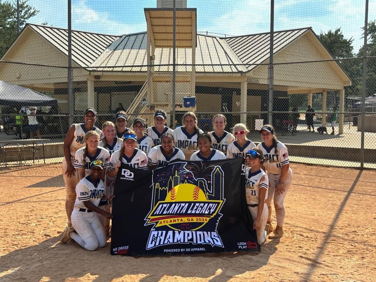 aahnasmattis's tweet photo. 1st at Legacy! So so proud. Our hard work at long practices paid off in Atlanta!! 10-0🥳 Now we are preparing for our last tournament in Indiana! @ig07doggett https://t.co/11LZqWEHFc