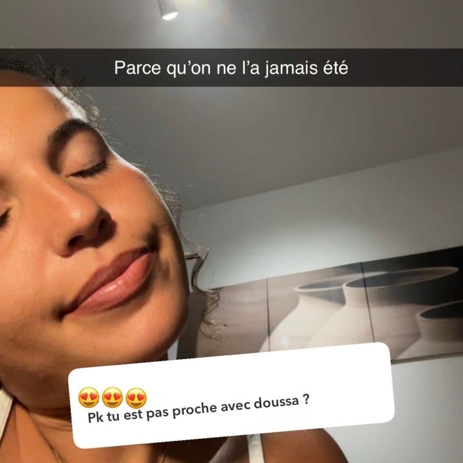 __paspseud0____'s tweet photo. " ma sœur tte ma vie, elle manque terriblement, c trop douloureux, j'mange plus j'dors plus 🥱🥱

#poupettekenza https://t.co/A1hu1Tqh89