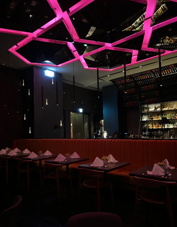 台北信義区 | 101の夜景レストラン・サフラン46
ミシュランビブグルマンに掲載されたインド料理がおすすめ！ ！ 🌟🌟