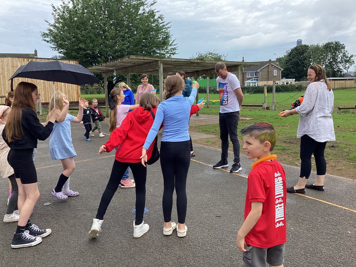 CamblesSchool's tweet photo. Team Camblesforth’s 50 years celebration & Break the Rules Day=CHAOS! 70s twist goes too far as teachers get SOAKED at lunchtime! Don’t miss the pics! #SchoolMadness #Wetteachers #wheresthemop https://t.co/Om5zhQX1IB
