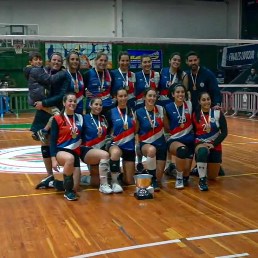 CBROficial's tweet photo. 🏆¡La cuarta copa al hilo está en la vitrina! 
🏐🔥 Felicitaciones al plantel mayor de voley femenino por la obtención de un nuevo torneo Livosur.
🔵🔴 https://t.co/gFR8NtMyDk