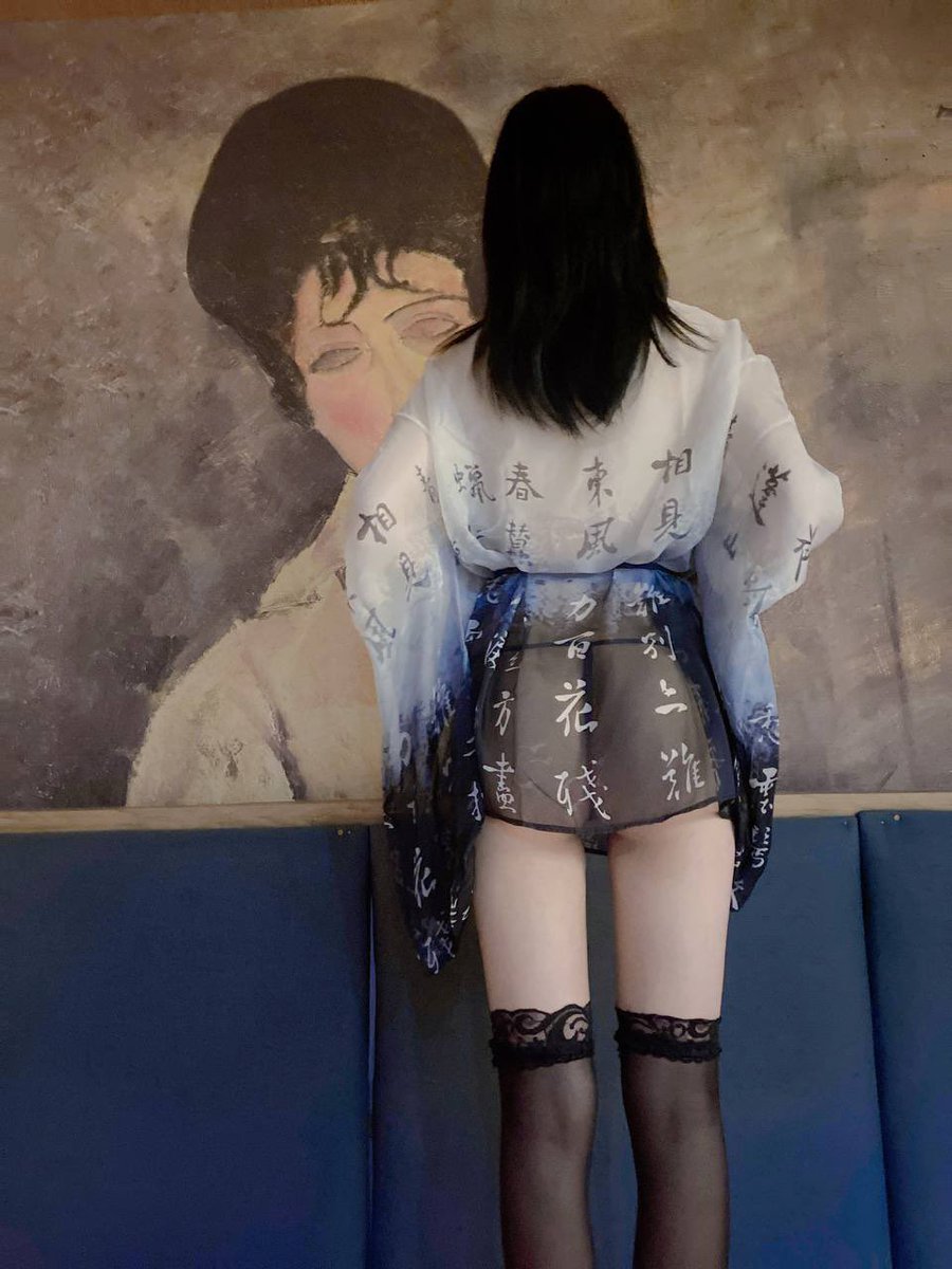 福利姬成都佩佩小盆友（四川）分享的黄推图片3 - 网红私拍内容