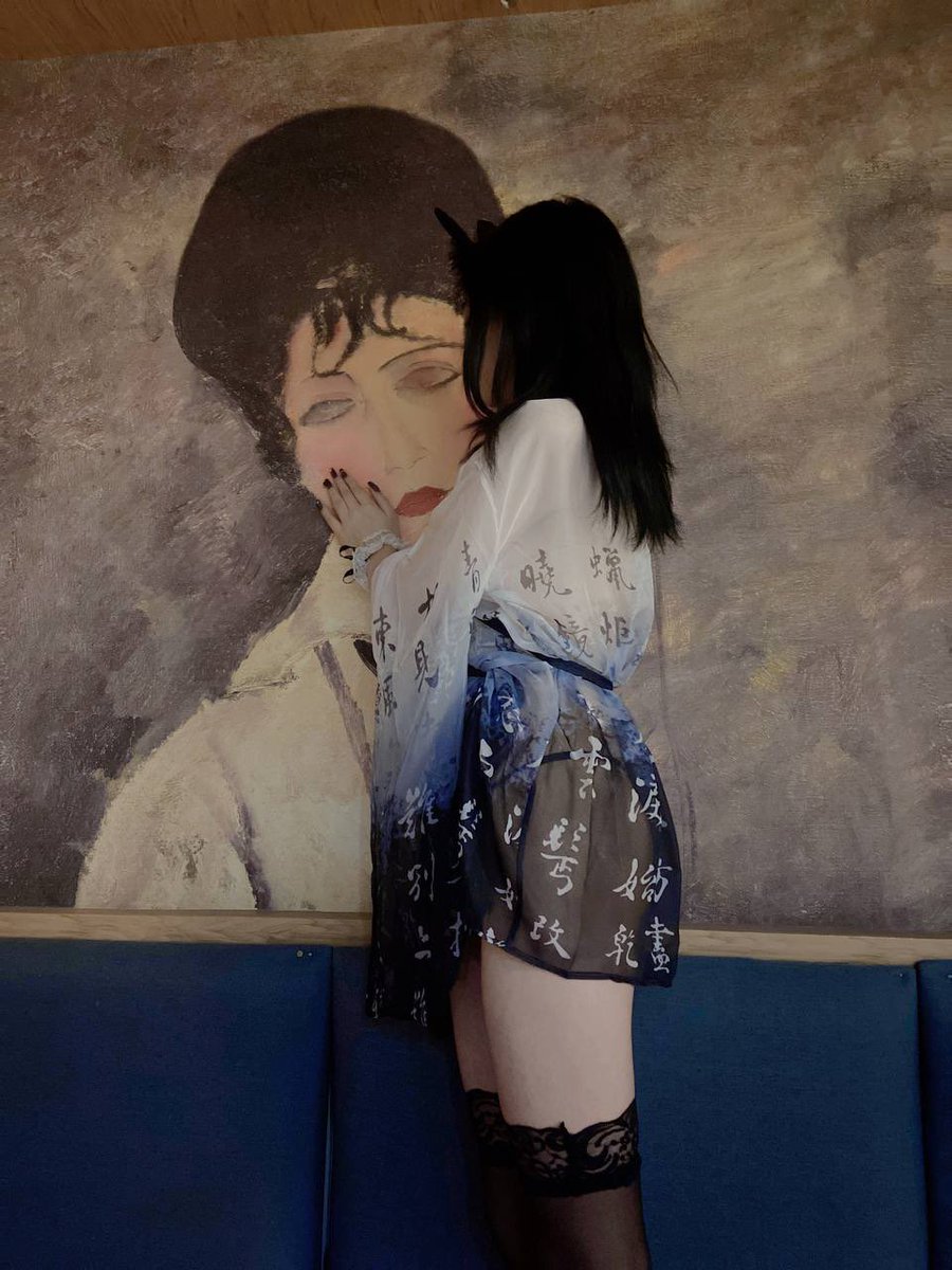 福利姬成都佩佩小盆友（四川）分享的黄推图片4 - 网红私拍内容