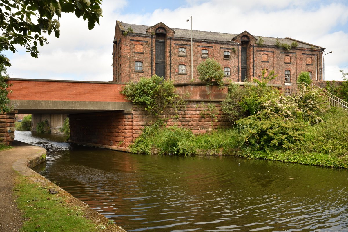 Liverpool1207's tweet photo. 150 years old this year, Bankhall Canal Warehouses
#HeritageLiverpool https://t.co/Gzp2x3FRRx