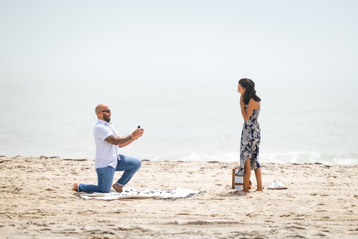 ᴉllǝsoɹ qoɹ tweet media