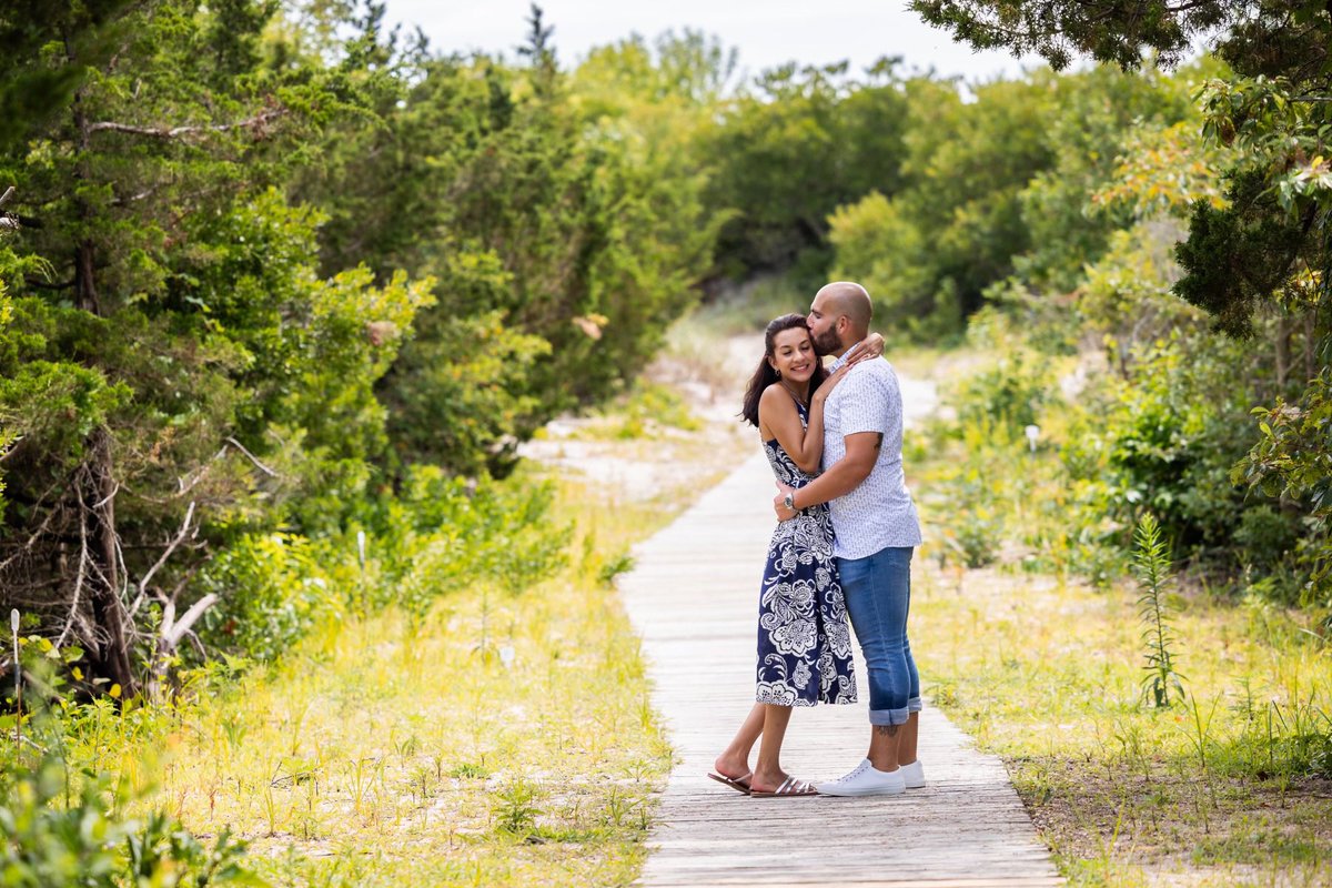 ᴉllǝsoɹ qoɹ tweet media