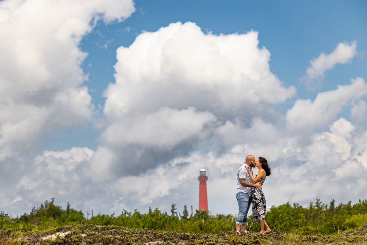 ᴉllǝsoɹ qoɹ tweet media