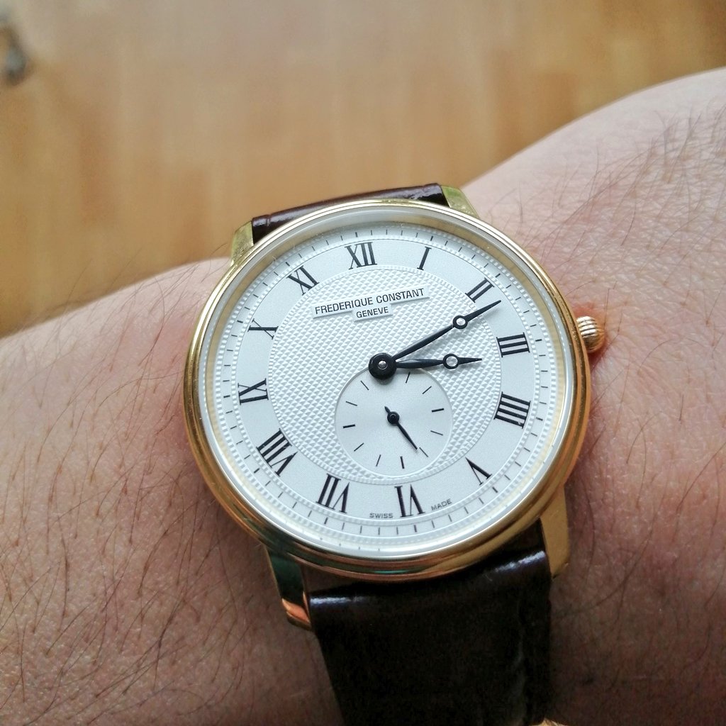 XcellentWatches's tweet photo. ⚡ Petit flashback ⚡
Avec cette #FredConstant Genève Slimline Full Set
Vendue ici-même en février 2022 au tarif de 200€ https://t.co/hzh6womqZW