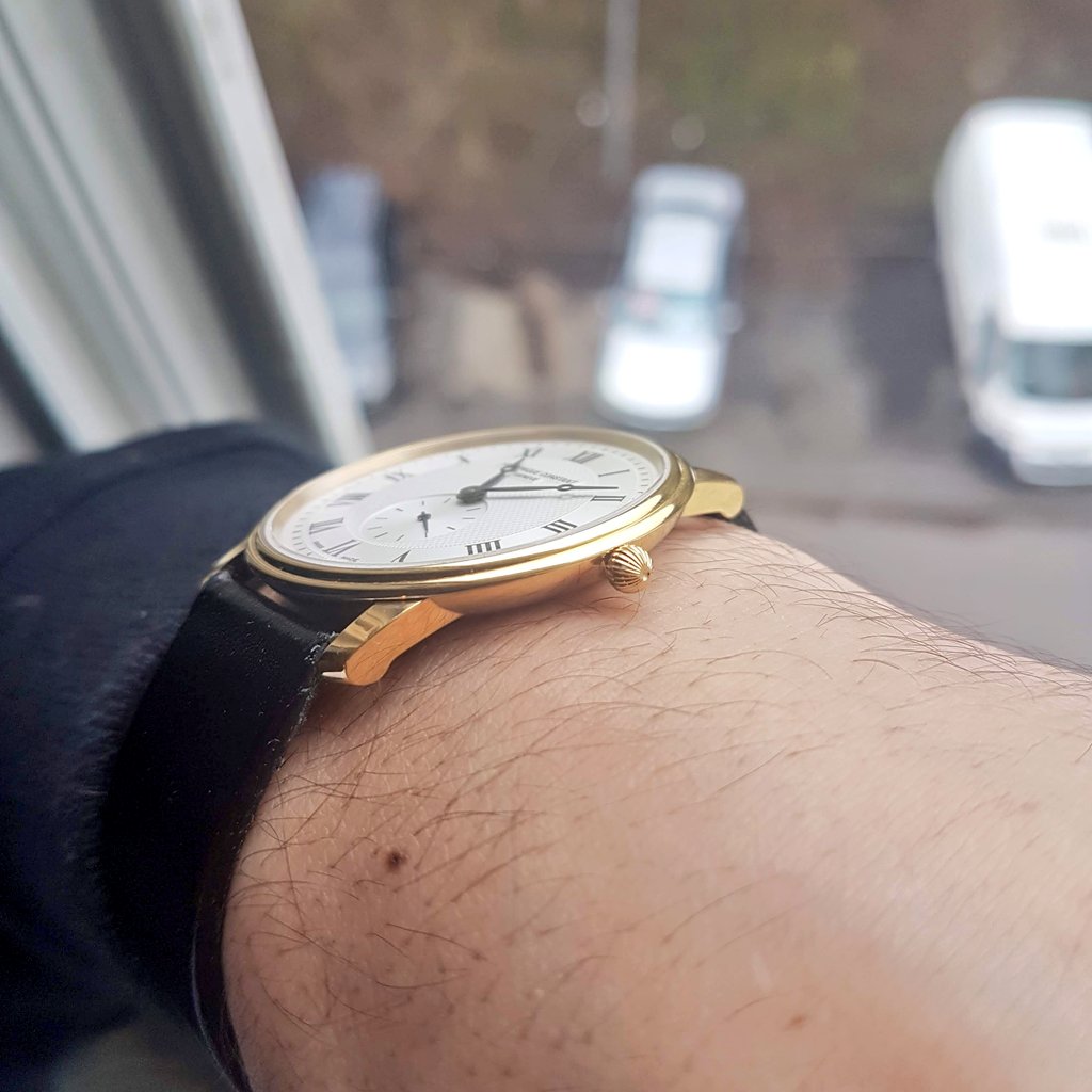 XcellentWatches's tweet photo. ⚡ Petit flashback ⚡
Avec cette #FredConstant Genève Slimline Full Set
Vendue ici-même en février 2022 au tarif de 200€ https://t.co/hzh6womqZW