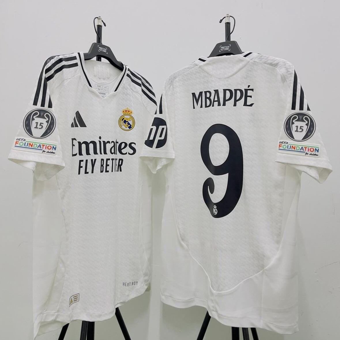 🚨 SORTEO EXPRESS de una camiseta de Kylian Mbappé entre todos los que deis RT y nos sigáis en Twitter

✅🍀