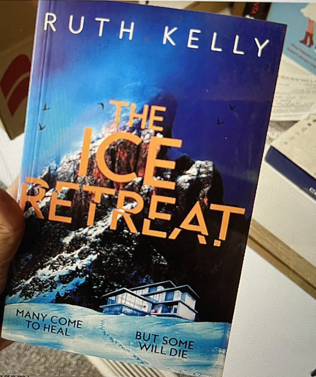 🧊🧊 Proofs of THE ICE RETREAT have landed in <a href="/panmacmillan/">Pan Macmillan</a> HQ and I can’t tear my eyes away from that blue 😍🧊🧊