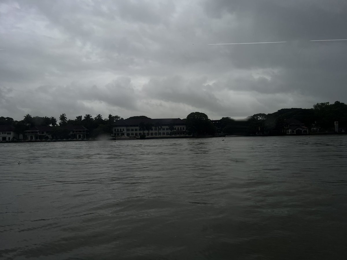 BenJerrin's tweet photo. @kochi #watermetro https://t.co/ruesXRe7Xe